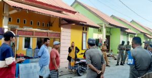 Dapat Perlawanan Warga, Pemda Halsel Gagal Eksekusi Rumah Mantan Pemain Persiter