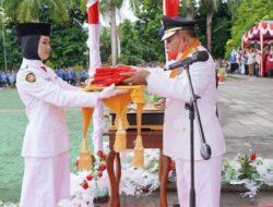 Dihadiri Gubernur dan Forkopimda, Wagub Jadi Inspektur pada Upacara HUT ke-77 Kemerdekaan RI