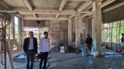 Kakanwil Kemenag Malut Pastikan Pembangunan Gedung PLHUT Halsel Berjalan Sesuai Jadwal