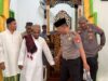 Jumat Keliling, Kapolres Halteng Dekatkan Diri dengan Warga Wedana